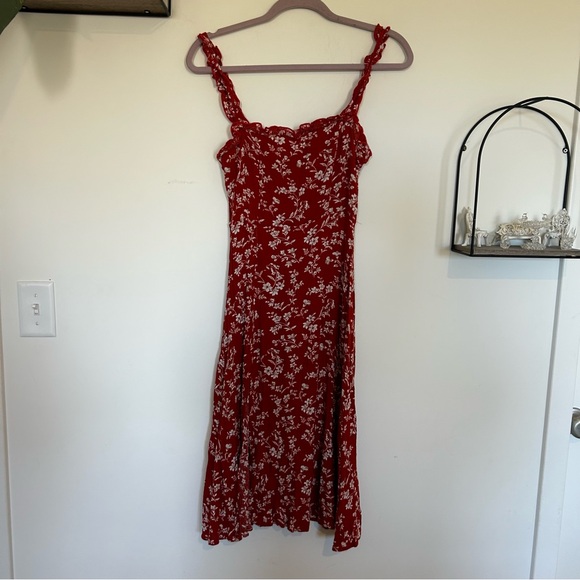 Lulus Dresses & Skirts - Lulus Red Floral Lightweight Smocked Knee Length Sun‎ Dress Size Medium